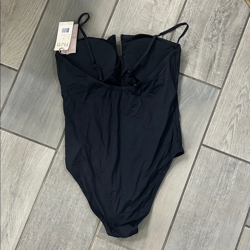 Gottex Flirtt Women’s Bandeau One Piece Bathing Swimsuit with V-Wire Insert - Picture 7 of 9
